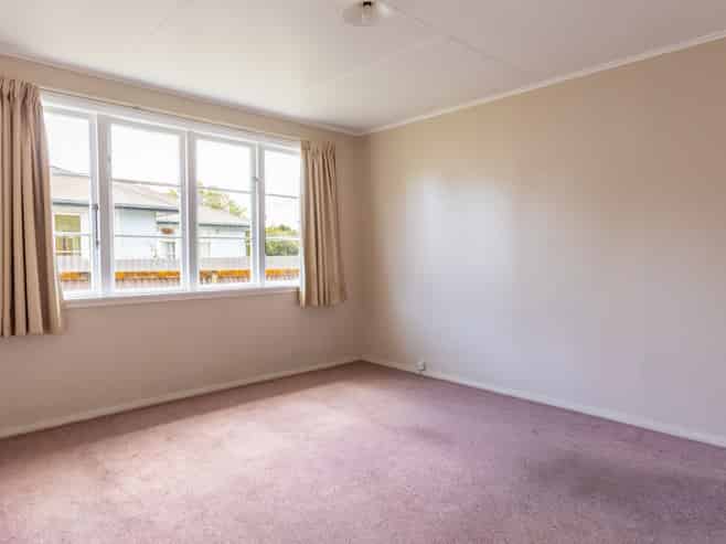 1 Churchill Street, Pahiatua