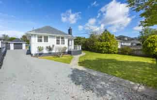 16 Thackeray Street, Trentham