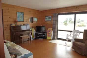 225 Mary Road, Whangamata