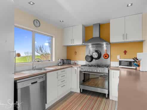 16 Nikau Lane, Maungaturoto