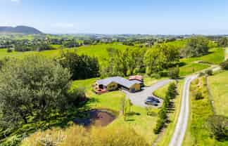 16 Nikau Lane, Maungaturoto