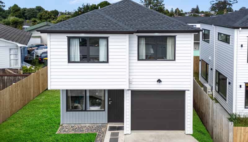 8A Sharland Avenue, Manurewa