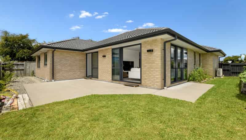 55 Goodwin Crescent, Pyes Pa