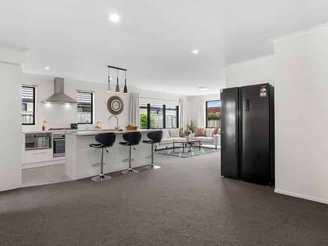 55 Goodwin Crescent, Pyes Pa