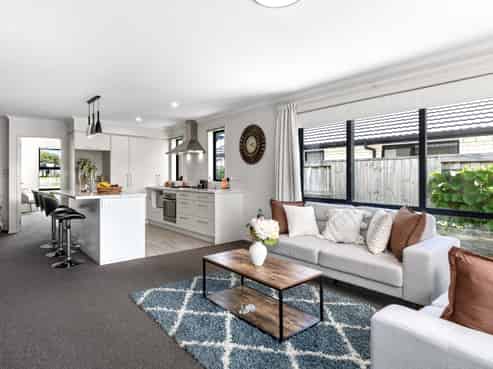 55 Goodwin Crescent, Pyes Pa