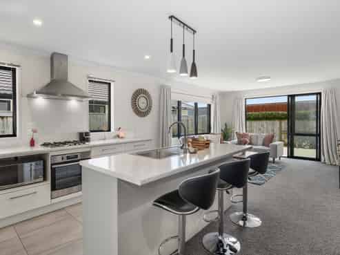 55 Goodwin Crescent, Pyes Pa