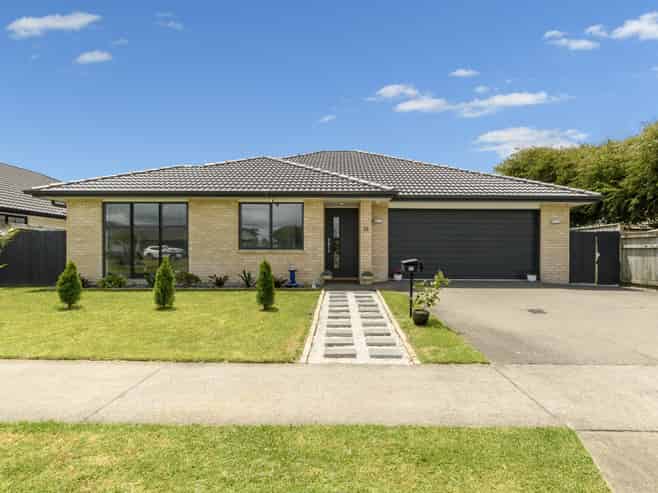 55 Goodwin Crescent, Pyes Pa