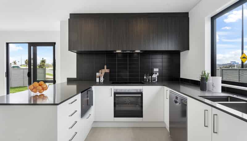 24 Wintergarden Avenue, Karaka