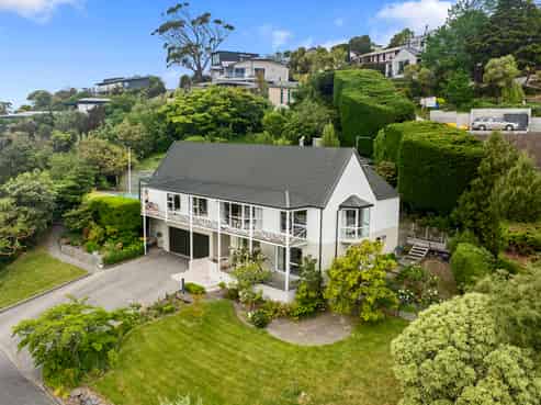 75 Whaka Terrace, Huntsbury