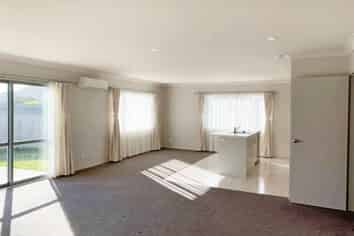 63 Staithes Drive North, Whitby