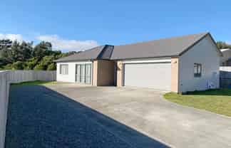 63 Staithes Drive North, Whitby