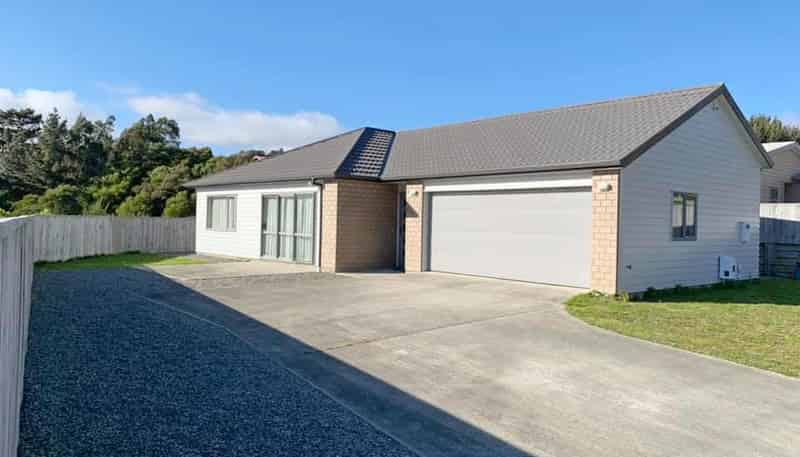 63 Staithes Drive North, Whitby