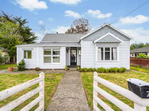7 Churchill Street, Pahiatua