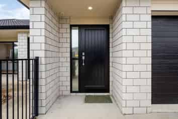 12 Stan Heather Drive, Glenview