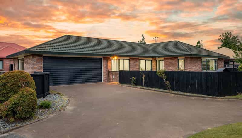 48 Forth Crescent, Glenview