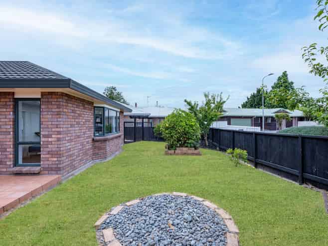 48 Forth Crescent, Glenview