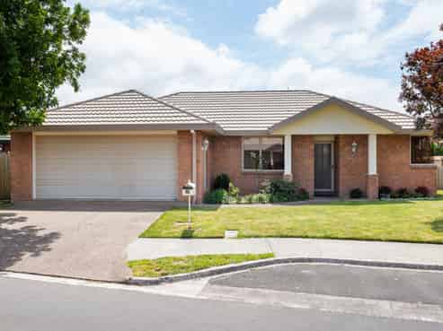 10 Kirk Close, Rototuna