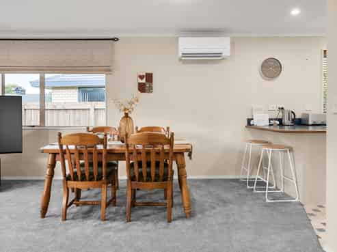 10 Kirk Close, Rototuna