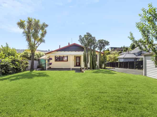 35 Tipahi Street, Nelson South