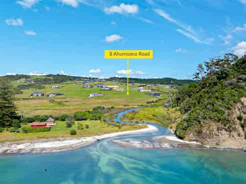 8 Ahumoana Road, Okura Bush