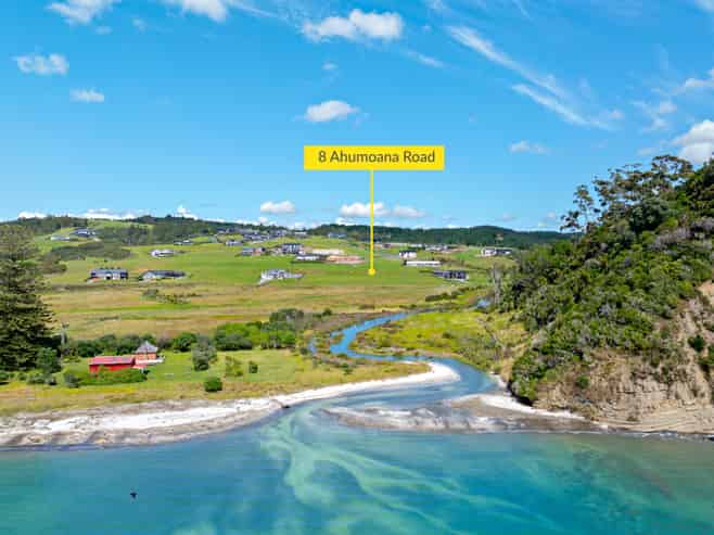 8 Ahumoana Road, Okura Bush