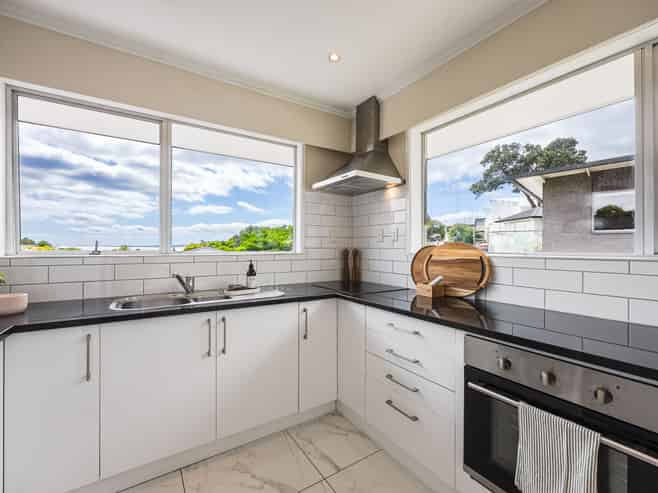 4 Prestige Place, Castor Bay