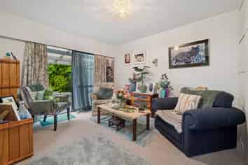 19B Deborah Place, Mangakakahi