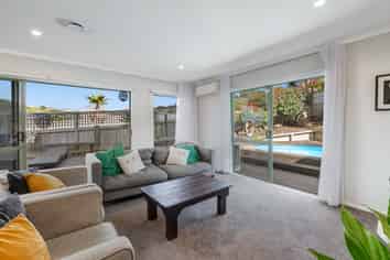 26 Waldorf Crescent, Orewa