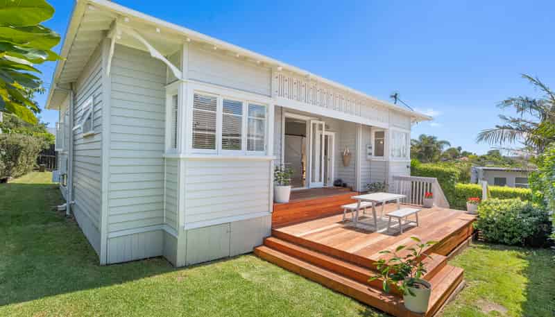 5 Western Springs Road, Morningside