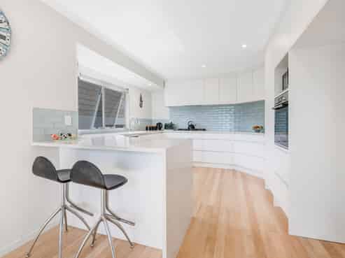 1326 Whangaparaoa Road, Army Bay