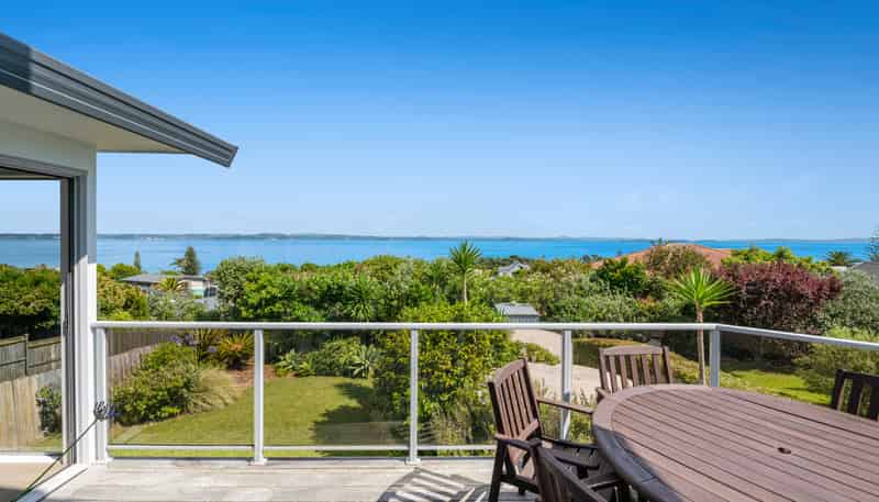 1326 Whangaparaoa Road, Army Bay