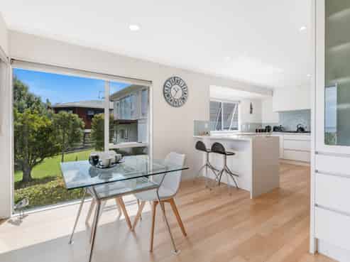 1326 Whangaparaoa Road, Army Bay