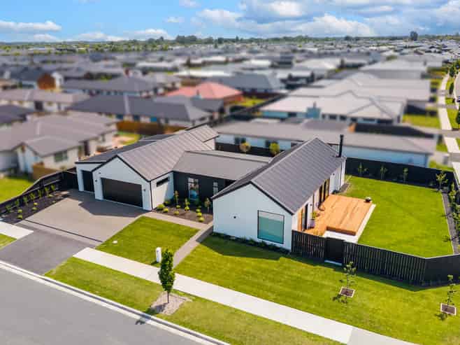 57 Ebenezer Drive, Lincoln