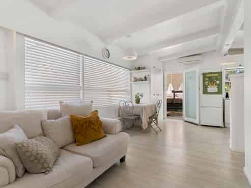 2/58 Birkdale Road, Birkdale