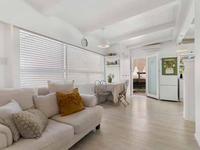 2/58 Birkdale Road, Birkdale