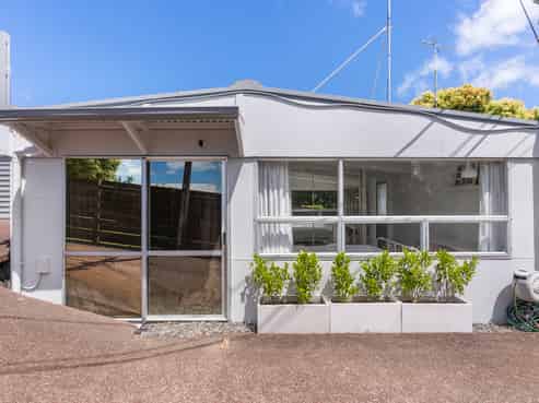 2/58 Birkdale Road, Birkdale