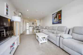 504/21 Tawari Mews, Mount Eden