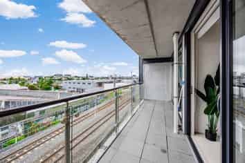 504/21 Tawari Mews, Mount Eden