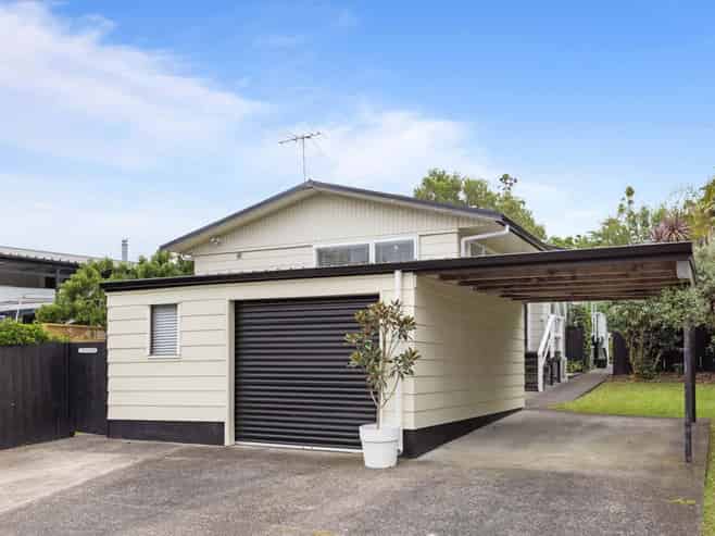 30A Thorburn Avenue, Red Beach