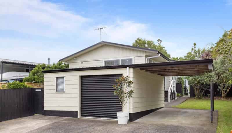 30A Thorburn Avenue, Red Beach