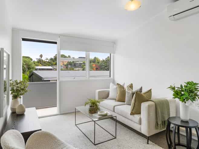 5/11 Don Croot Street, Kingsland