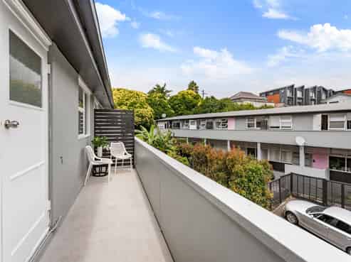 5/11 Don Croot Street, Kingsland