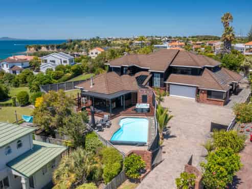 48 Clansman Terrace, Gulf Harbour