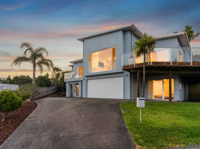 24 Kotanui Avenue, Army Bay