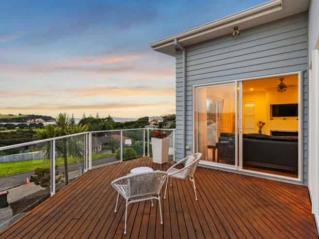 24 Kotanui Avenue, Army Bay