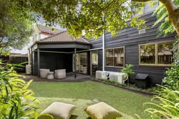 2/97 Long Drive, Saint Heliers