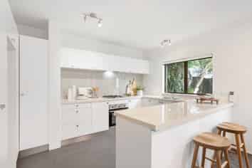 2/97 Long Drive, Saint Heliers