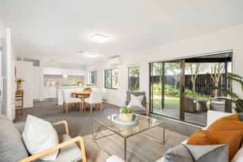 2/97 Long Drive, Saint Heliers