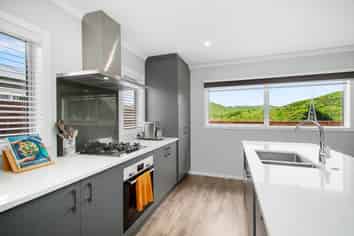 3 Takapo Grove, Kelson