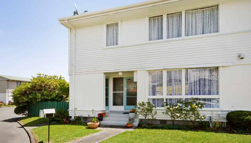 2/39 Mills Street, Boulcott